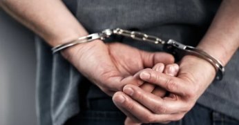 232 Tüfek, Tarihi Eserler ve Kaçak Ürünler Ele Geçti