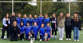 Körfez’de U13 Kız Futbol Takımları Turnuvası başladı