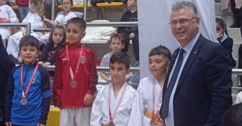 Kartepe Belediyespor, Karate Gelişim Ligi’nde Parladı