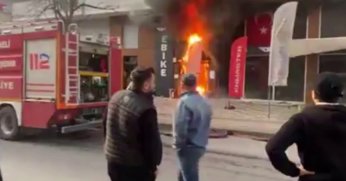 Çayırova’da bisiklet tamir dükkanında yangın paniği
