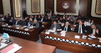  Körfez Belediye Meclisi'nde metro durağı yeri devri görüşüldü