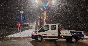 Kocaeli’nin yüksek bölgelerinde kar yağışı etkisini artırdı