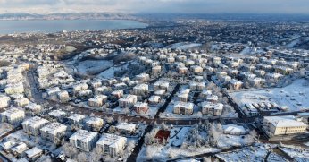 Başiskele’de Karla Mücadele Aralıksız Sürüyor