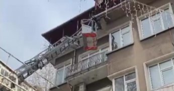 İzmit’te beton bloklar tehlike saçtı