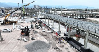 Yapılar yükseliyor, merkez şeklini alıyor