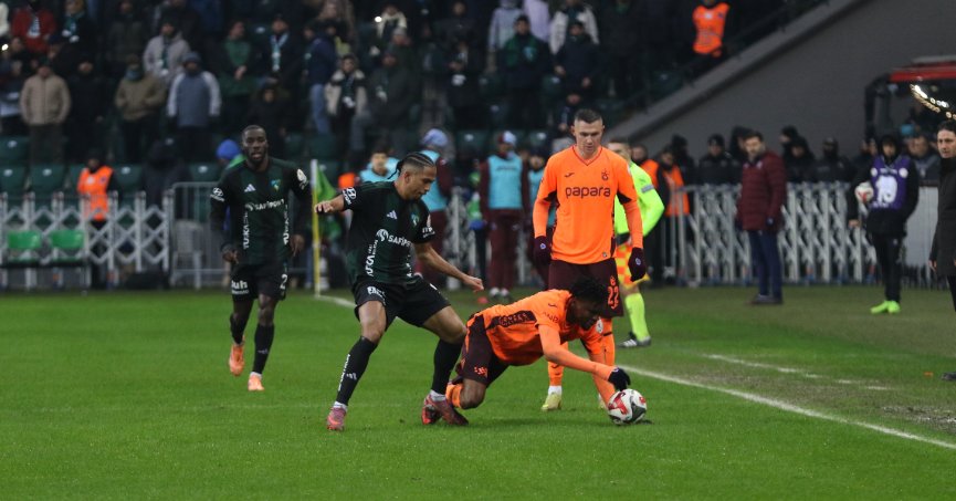 Trendyol Süper Lig: Kocaelispor: 1 - Trabzonspor: 2