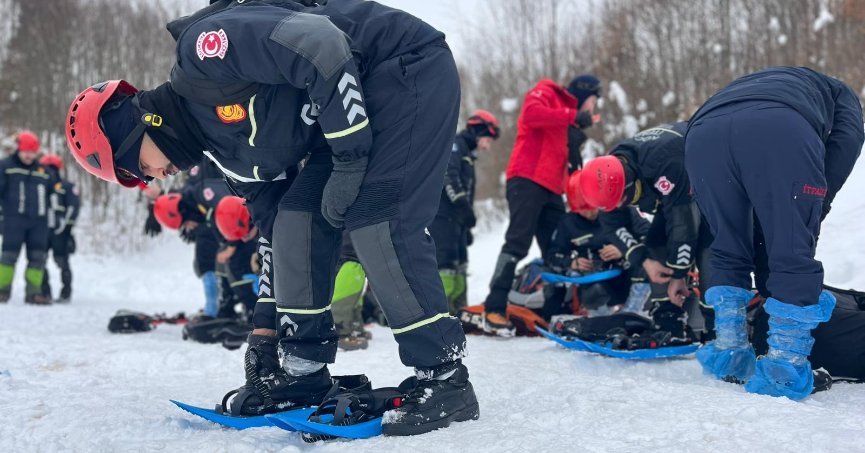 Zorlu kış şartlarında kurtarma tatbikatı