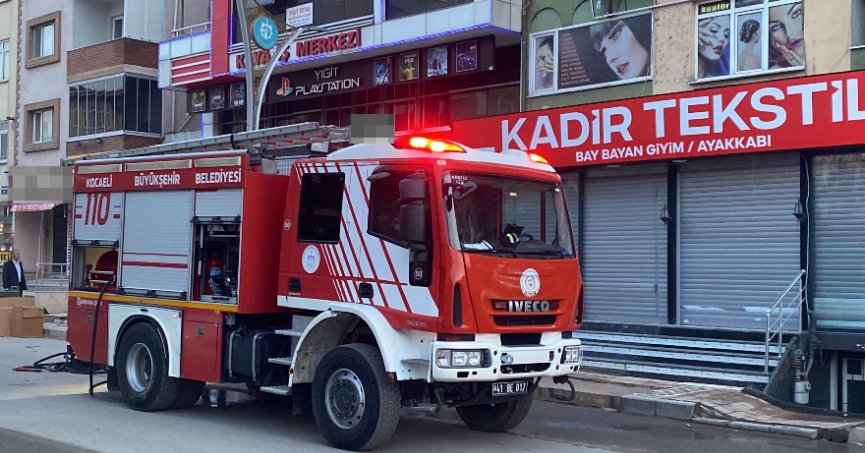 Bilgisayar patladı, ofiste yangın çıktı