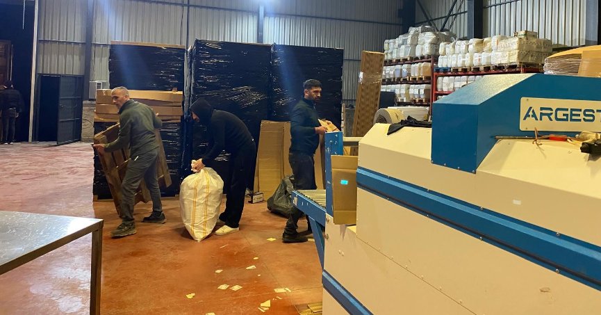 Jandarma ve zabıtadan kaçak imalathaneye ortak operasyon