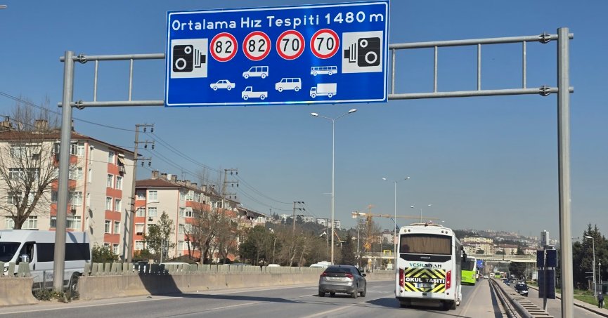 D-100 Karayolu’nda hız limitleri yükseldi, EDS tabelaları güncellendi