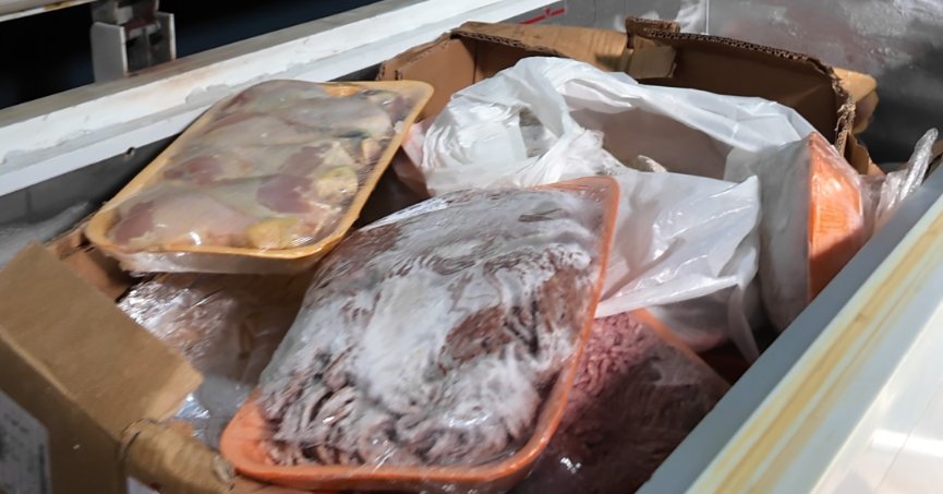 Baskın yapılan kasaptan mide bulandıran küflü ve bozuk etler çıktı