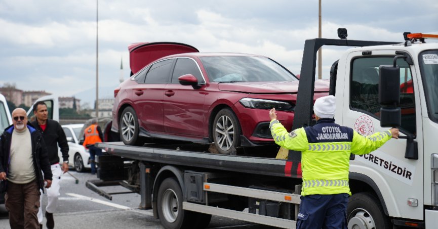  7 araç birbirine girdi