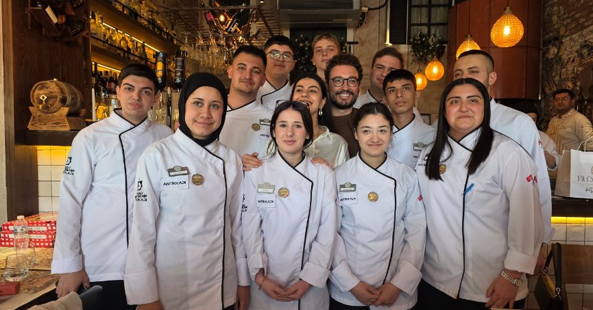 Genç şef adayları, işi ustasından öğrendi