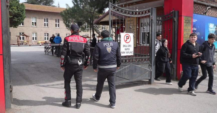 Silahlı saldırı olaylarının ardından Kocaeli'de polisten güvenlik mesaisi