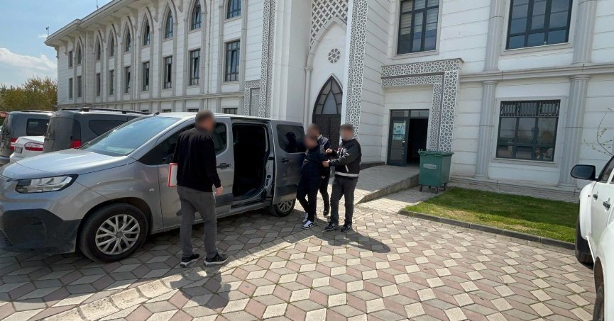 Kocaeli'de çaldığı araçla Manisa'ya kaçıp sahte kimlikle otelde konakladı