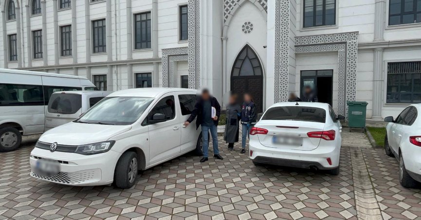 Evden 70 bin liralık ziynet hırsızlığı yapan 2 kadın tutuklandı