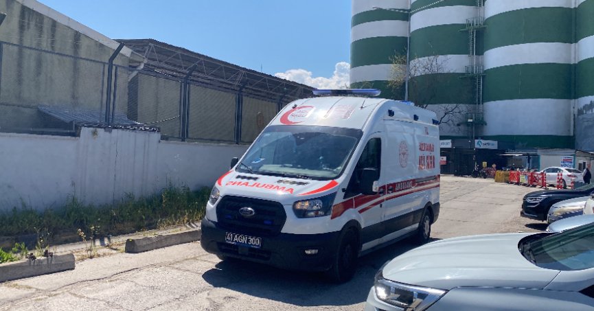 12. kattan düşen işçi ağır yaralandı