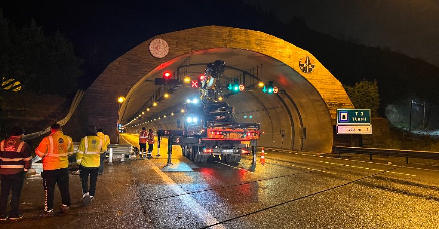  Kuzey Marmara'da otomobil tünel girişine saplandı: 1 ölü