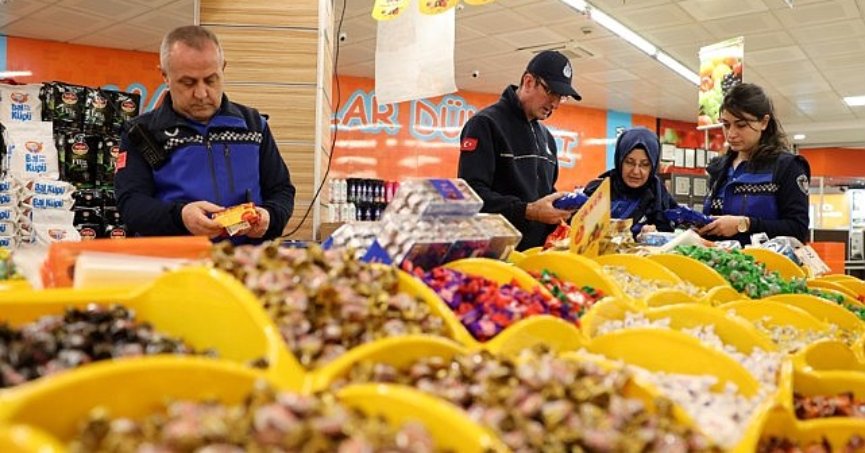 Büyükşehir Zabıtası’ndan güvenli alışveriş denetimi